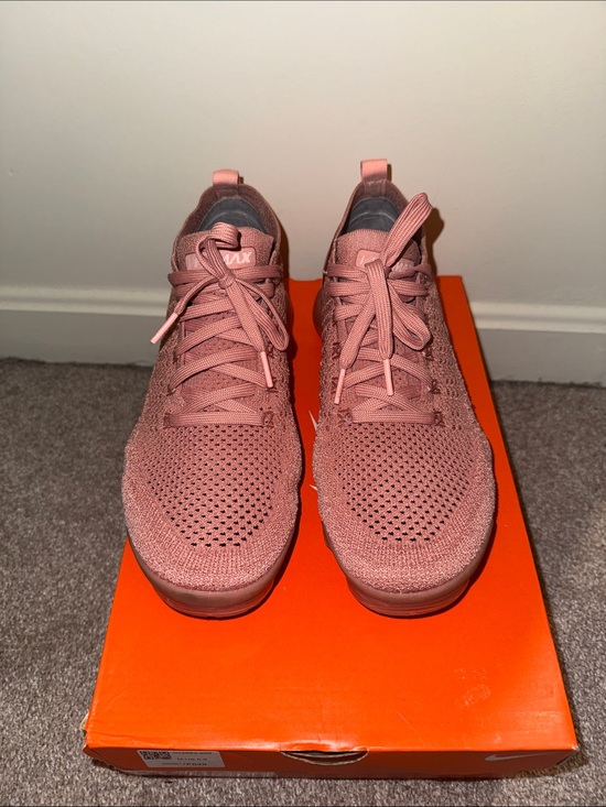 Nike Shoes - 100% Authentic Nike Vapormax in Rust Pink